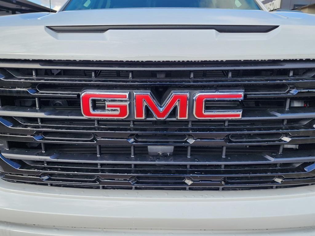 new 2025 GMC Sierra 1500 car, priced at $59,180