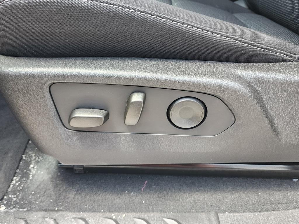 new 2025 GMC Canyon car, priced at $40,480