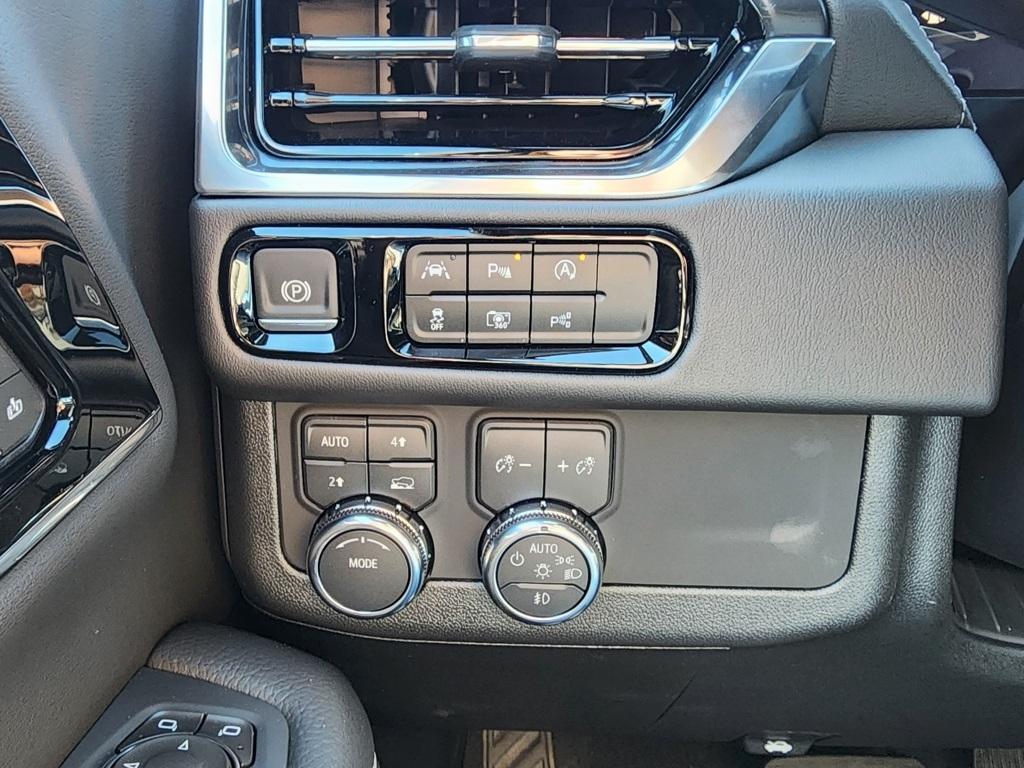 new 2025 GMC Yukon XL car, priced at $85,660