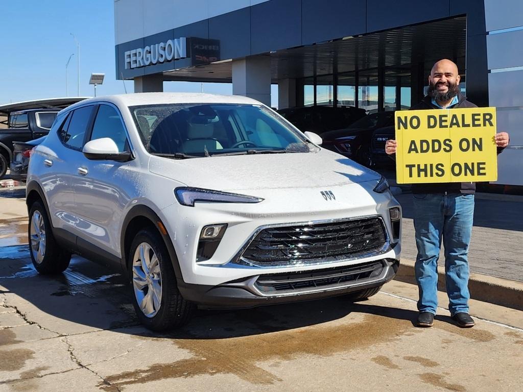 new 2025 Buick Encore GX car, priced at $22,030