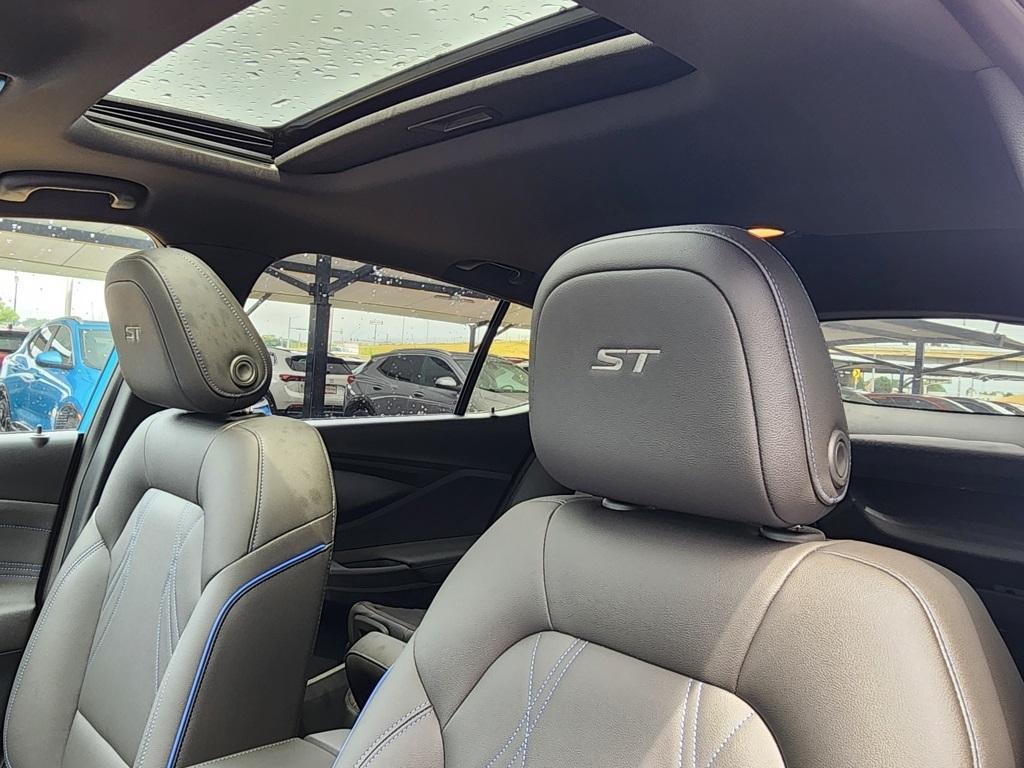 new 2026 Buick Envista car, priced at $30,765