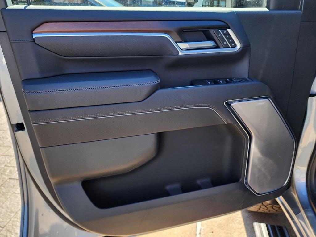 new 2026 GMC Sierra 2500 car, priced at $86,950