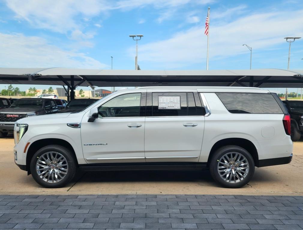 new 2025 GMC Yukon XL car, priced at $93,075