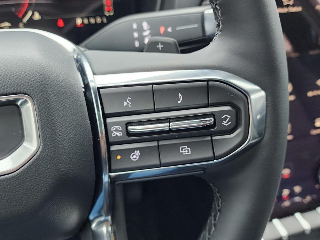 new 2025 GMC Terrain car, priced at $33,085
