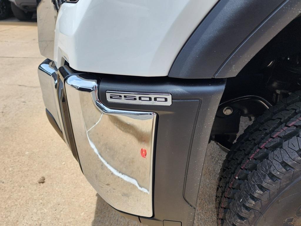 new 2025 GMC Sierra 2500 car, priced at $50,480