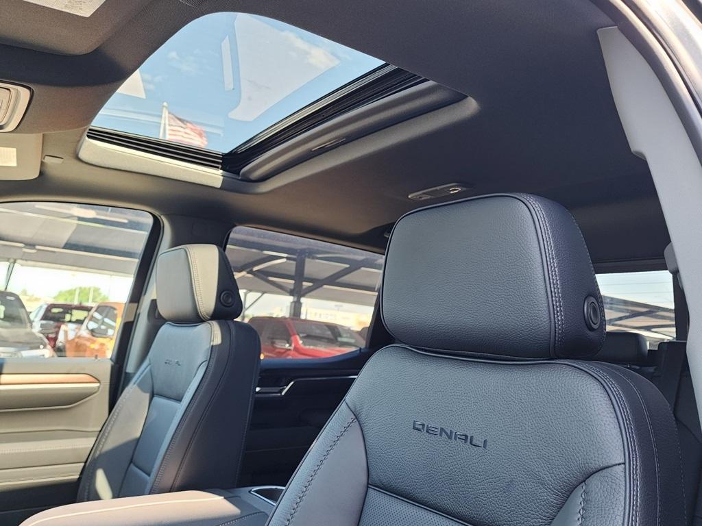 new 2025 GMC Sierra 1500 car, priced at $69,395