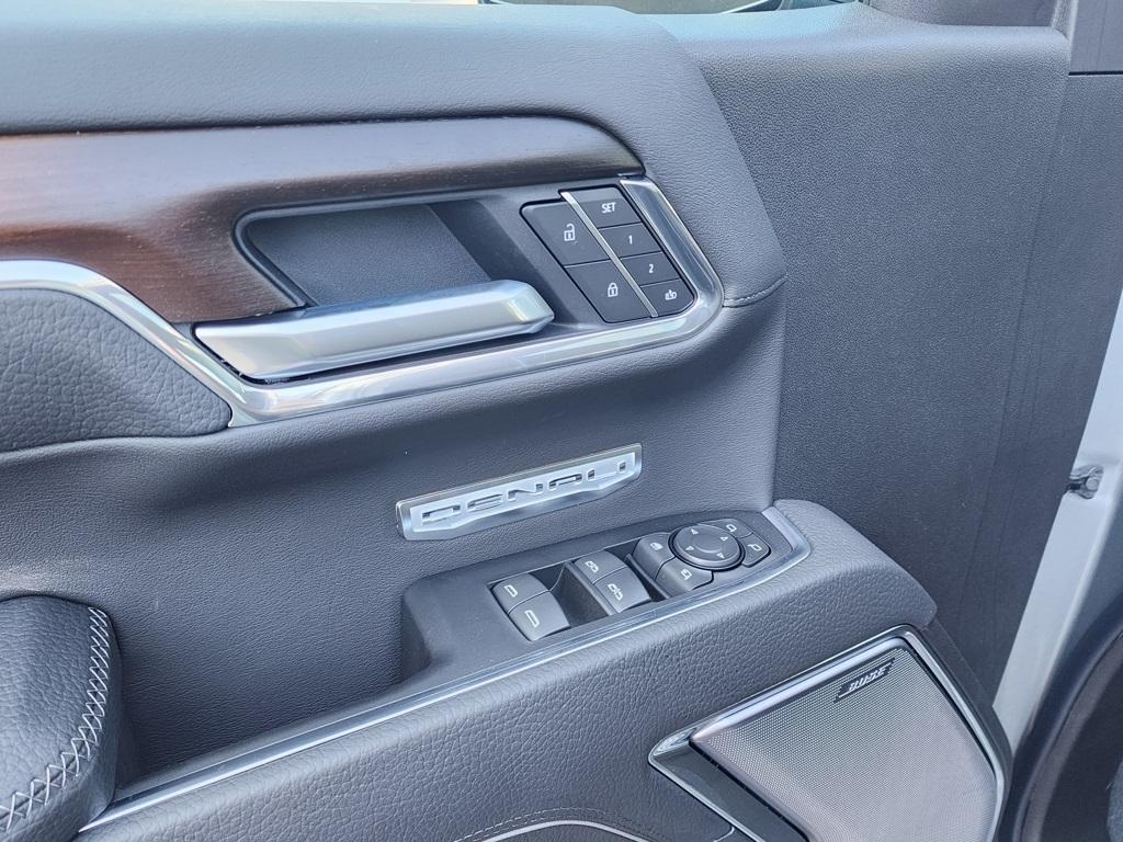 new 2025 GMC Sierra 1500 car, priced at $69,395