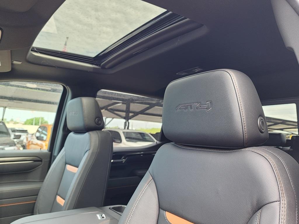 new 2025 GMC Sierra 1500 car, priced at $68,605