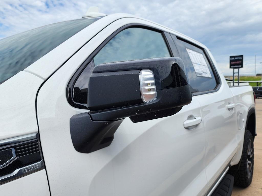 new 2025 GMC Sierra 1500 car, priced at $68,605
