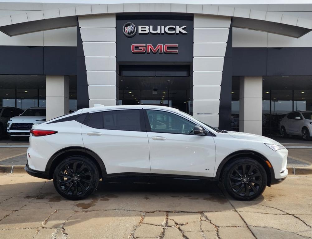 new 2026 Buick Envista car, priced at $30,270