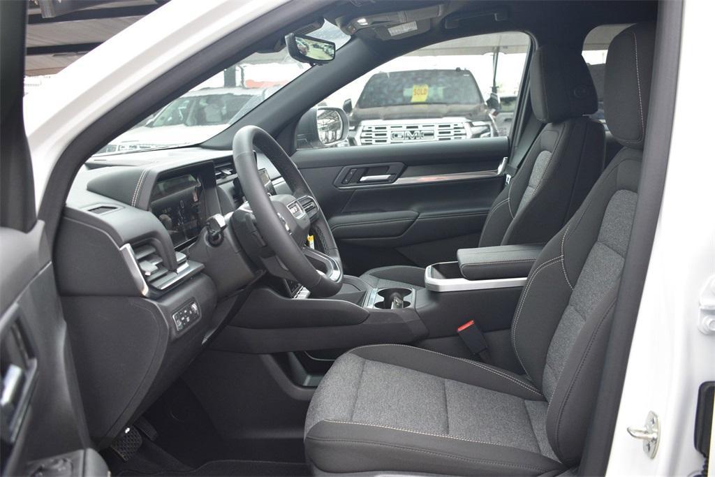 new 2025 GMC Terrain car, priced at $33,675