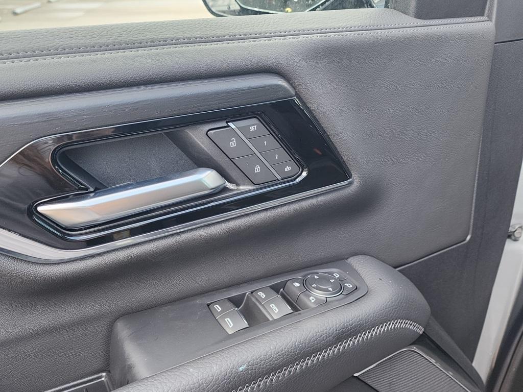 new 2025 GMC Yukon XL car, priced at $92,475