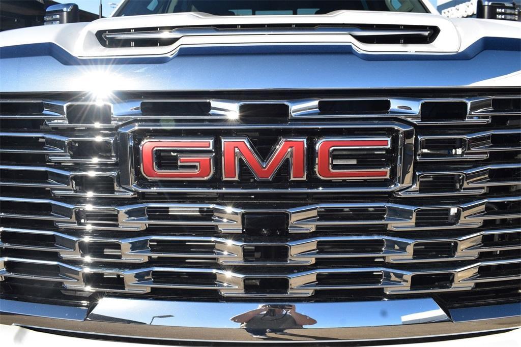 new 2025 GMC Sierra 3500 car, priced at $90,365