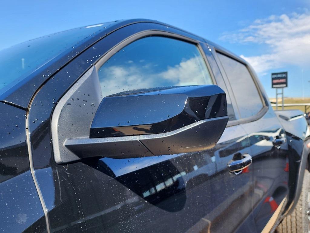 new 2025 GMC Canyon car, priced at $44,670