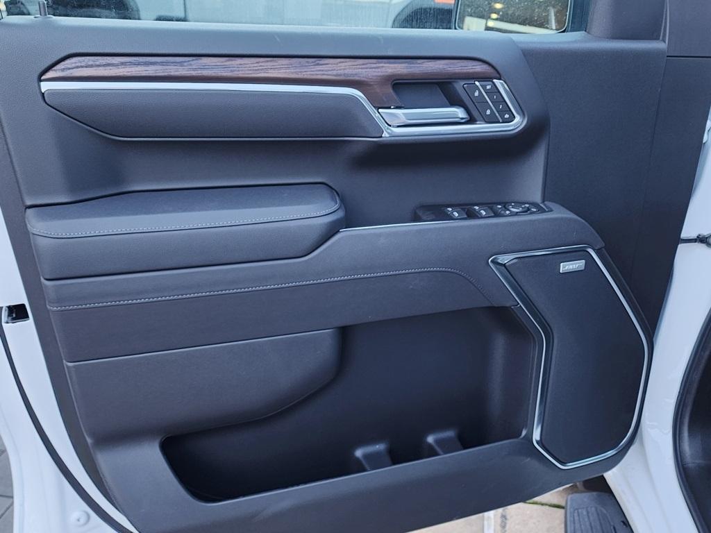 new 2025 GMC Sierra 1500 car, priced at $59,620