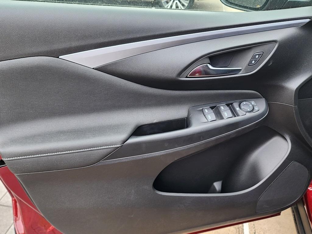 new 2025 Buick Envista car, priced at $25,785
