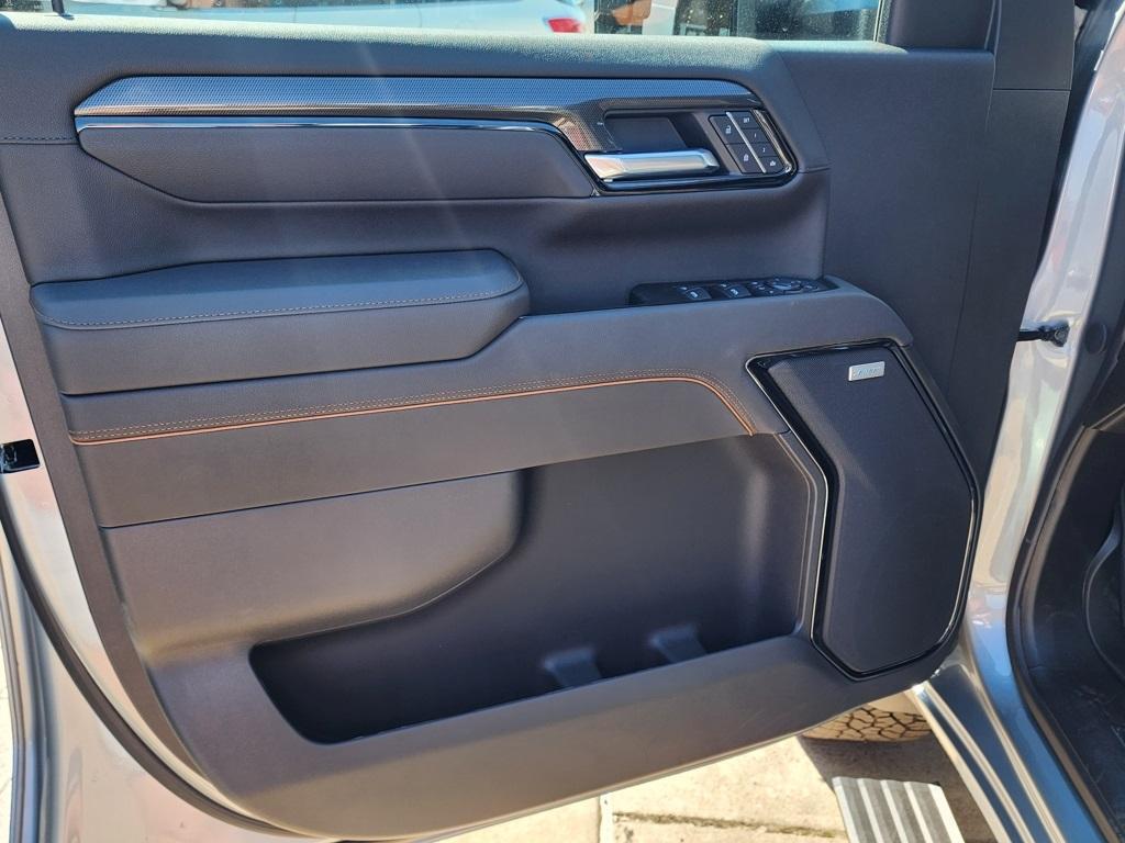 new 2026 GMC Sierra 2500 car, priced at $85,555