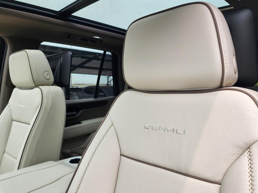 new 2025 GMC Yukon car, priced at $97,075