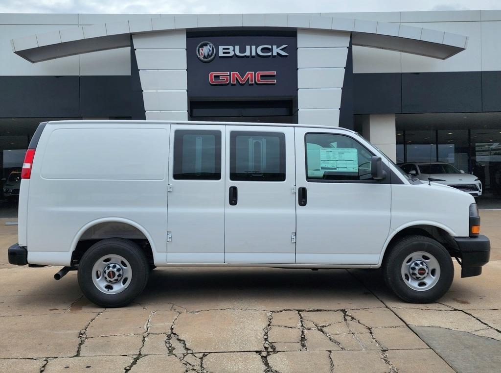 new 2025 GMC Savana 2500 car, priced at $47,125