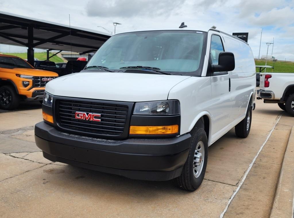 new 2025 GMC Savana 2500 car, priced at $47,125