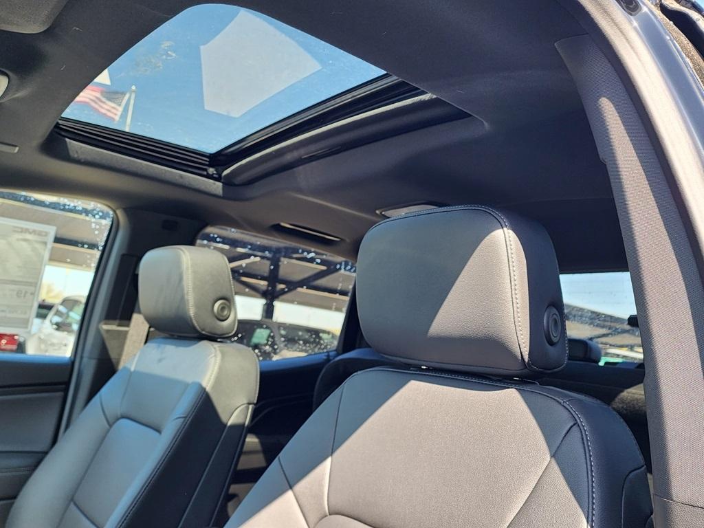 new 2025 GMC Canyon car, priced at $47,890