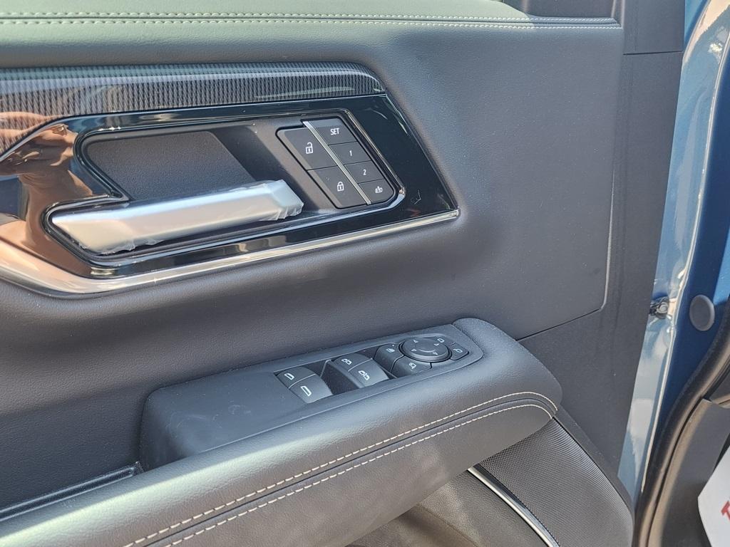 new 2025 GMC Yukon XL car, priced at $82,330