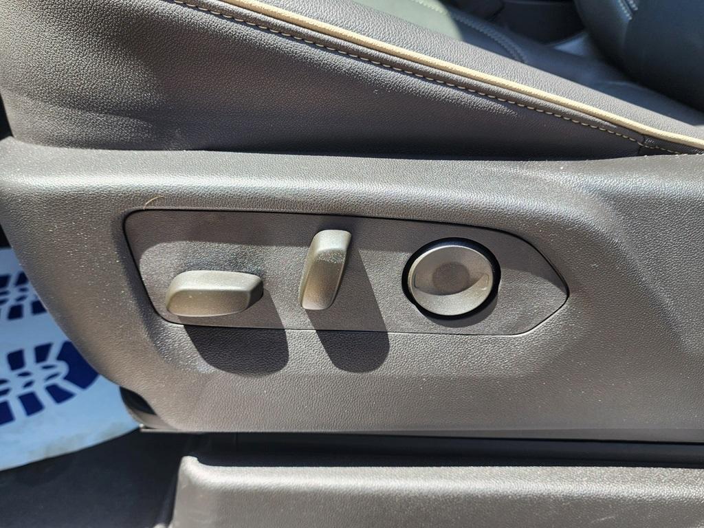 new 2025 GMC Yukon XL car, priced at $82,330