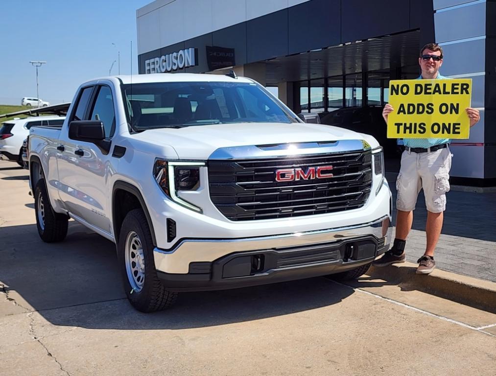 new 2025 GMC Sierra 1500 car, priced at $44,635