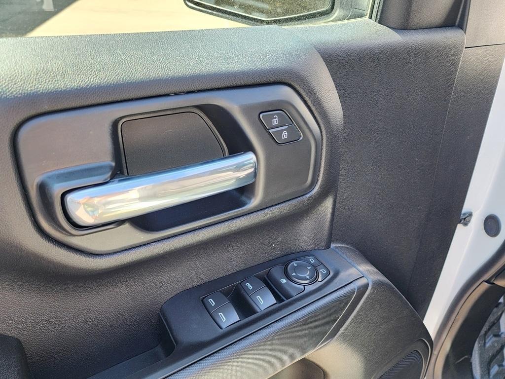 new 2025 GMC Sierra 1500 car, priced at $44,635