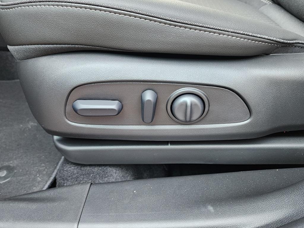 new 2026 Buick Encore GX car, priced at $25,275