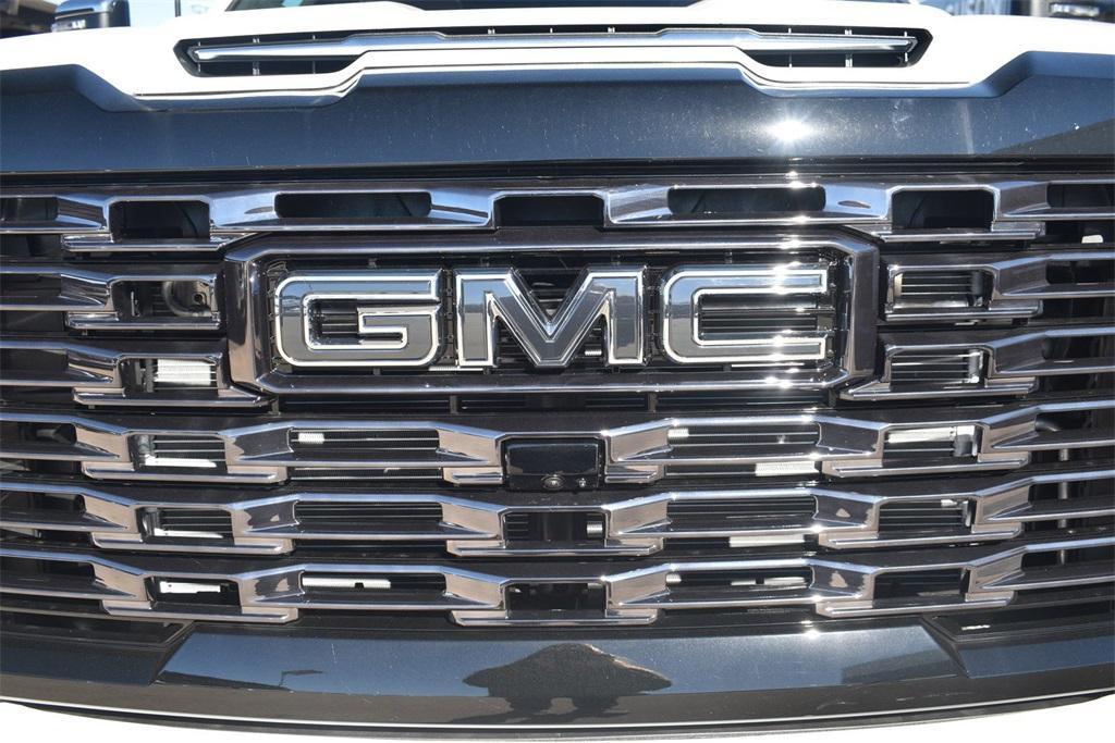 new 2025 GMC Sierra 3500 car, priced at $100,935