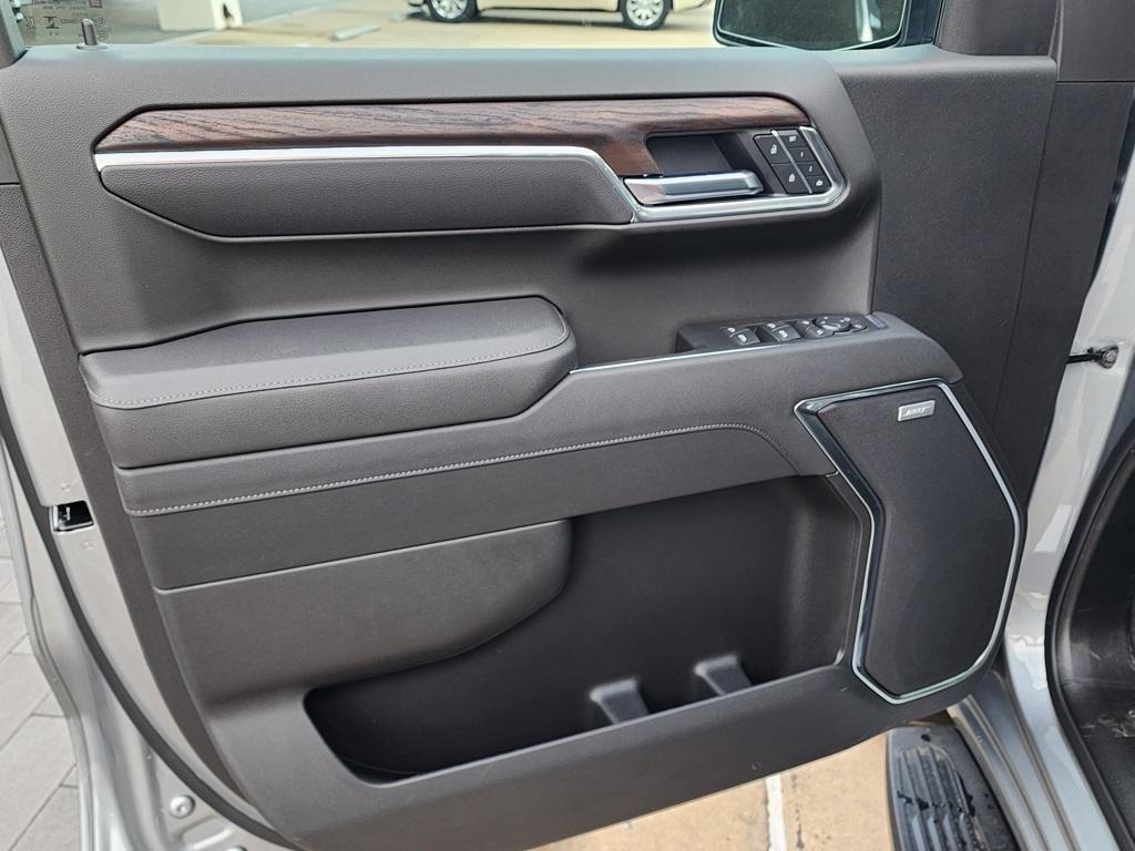 new 2025 GMC Sierra 1500 car, priced at $57,515