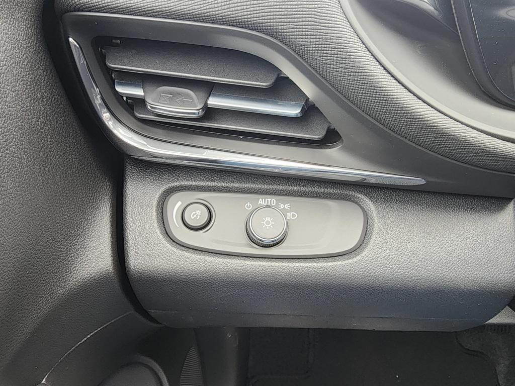 new 2025 Buick Envista car, priced at $24,490