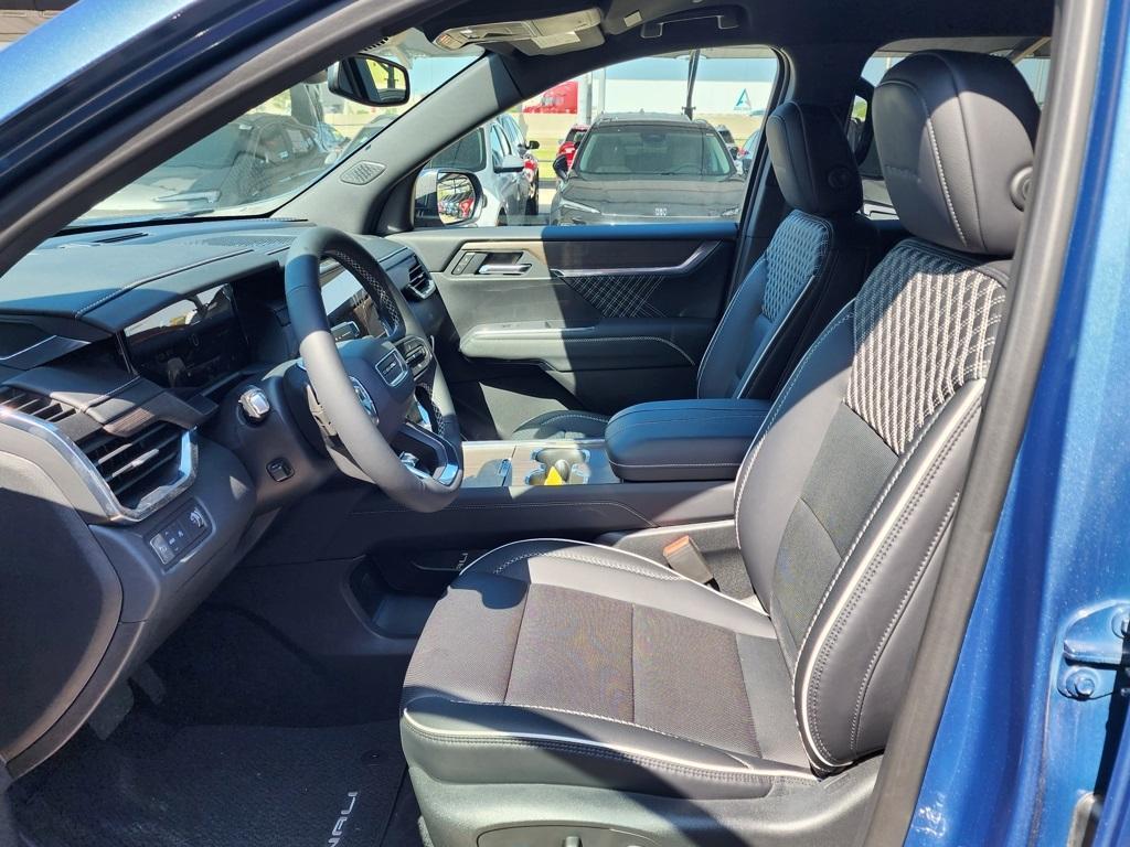new 2025 GMC Acadia car, priced at $49,925