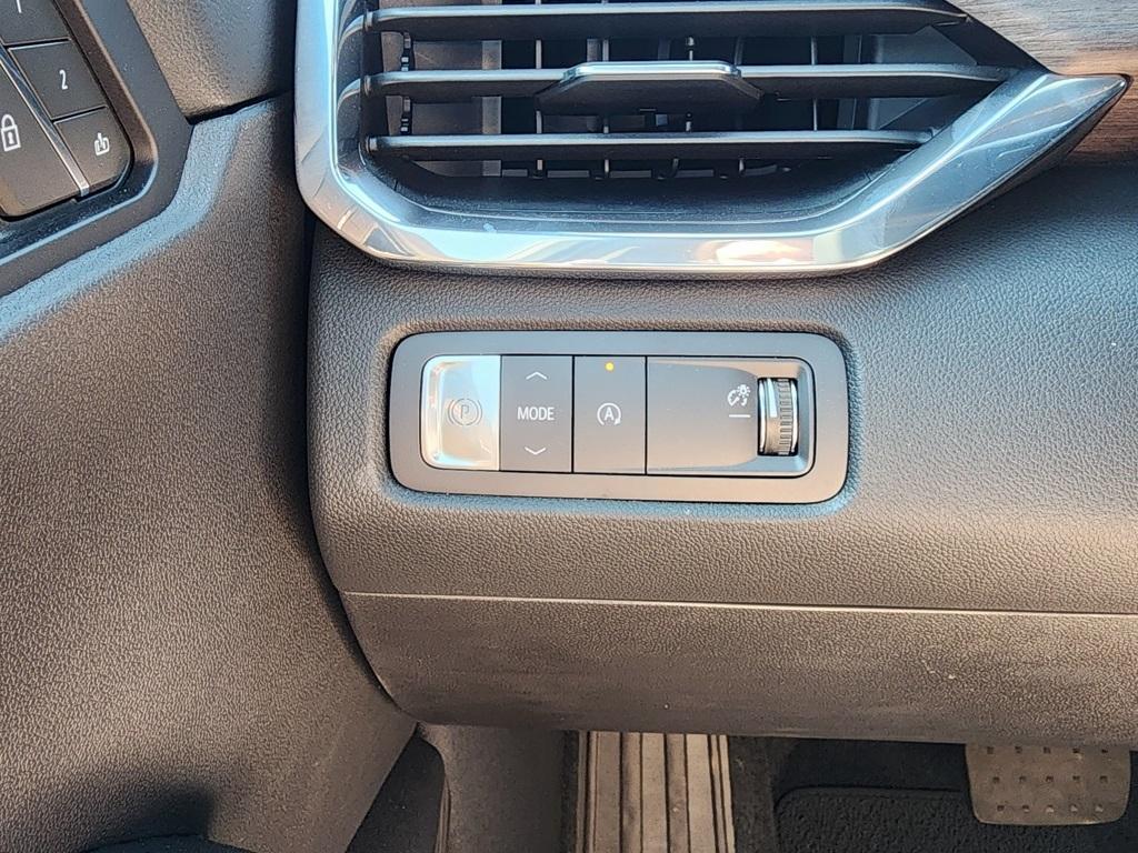 new 2025 GMC Acadia car, priced at $49,925