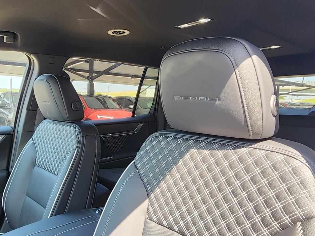 new 2025 GMC Acadia car, priced at $49,925