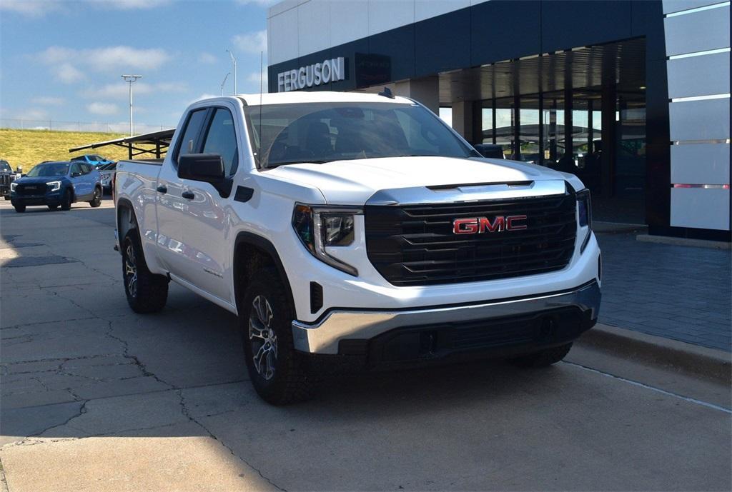 new 2024 GMC Sierra 1500 car, priced at $40,960