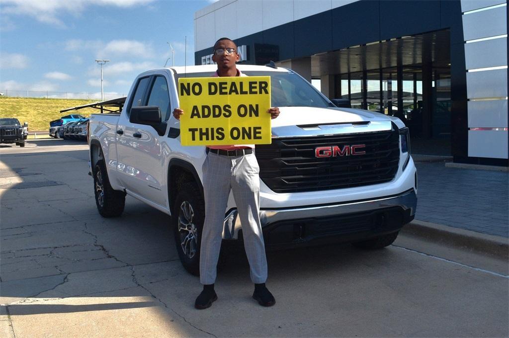 new 2024 GMC Sierra 1500 car, priced at $40,960