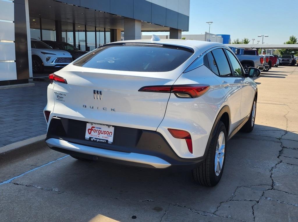 new 2025 Buick Envista car, priced at $23,190