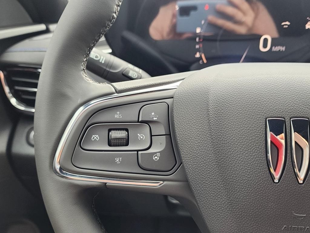 new 2025 Buick Envista car, priced at $29,270