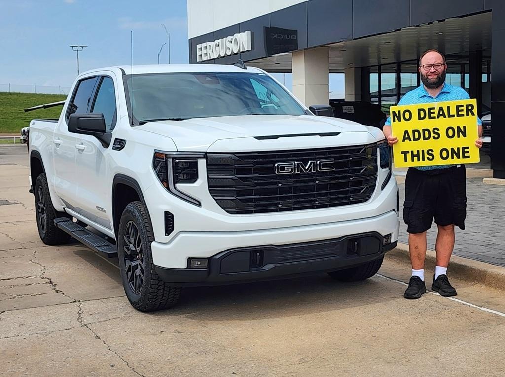 new 2025 GMC Sierra 1500 car, priced at $56,985