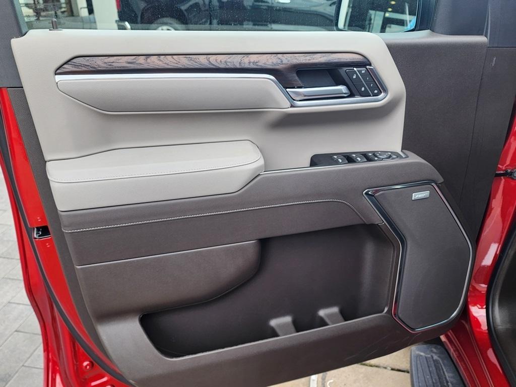 new 2025 GMC Sierra 1500 car, priced at $56,675