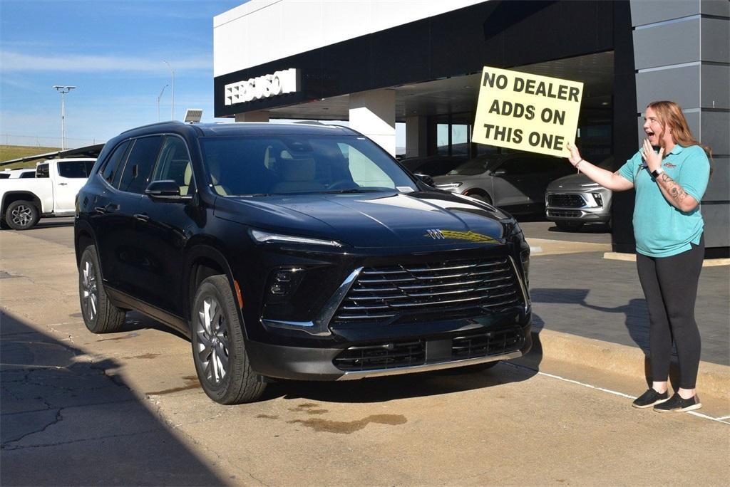 new 2025 Buick Enclave car, priced at $44,790