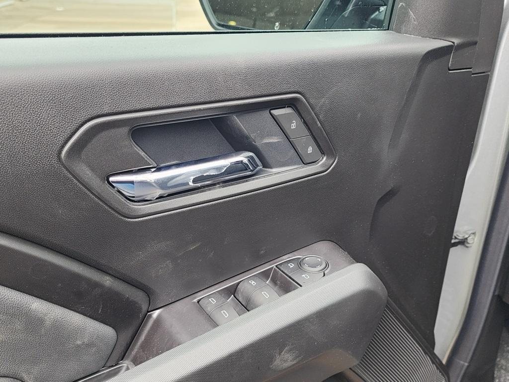 new 2025 GMC Canyon car, priced at $40,975