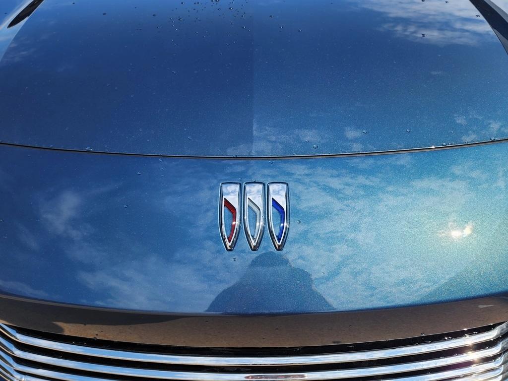 new 2025 Buick Envista car, priced at $23,185