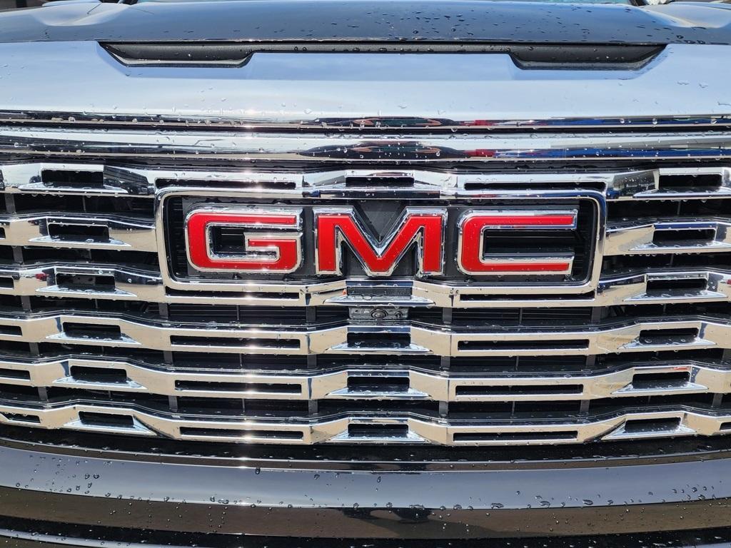 new 2025 GMC Sierra 1500 car, priced at $73,050