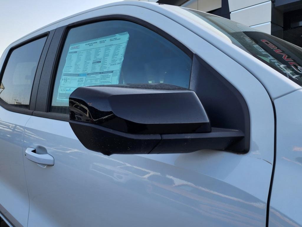 new 2025 GMC Canyon car, priced at $47,395