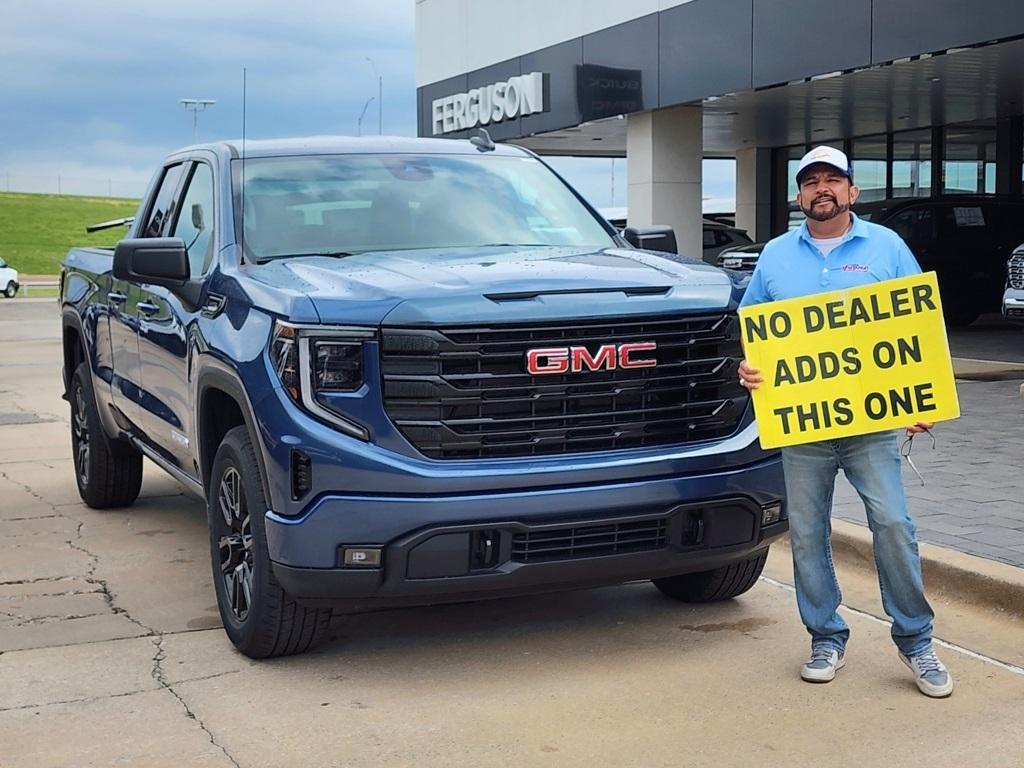 new 2025 GMC Sierra 1500 car, priced at $45,740