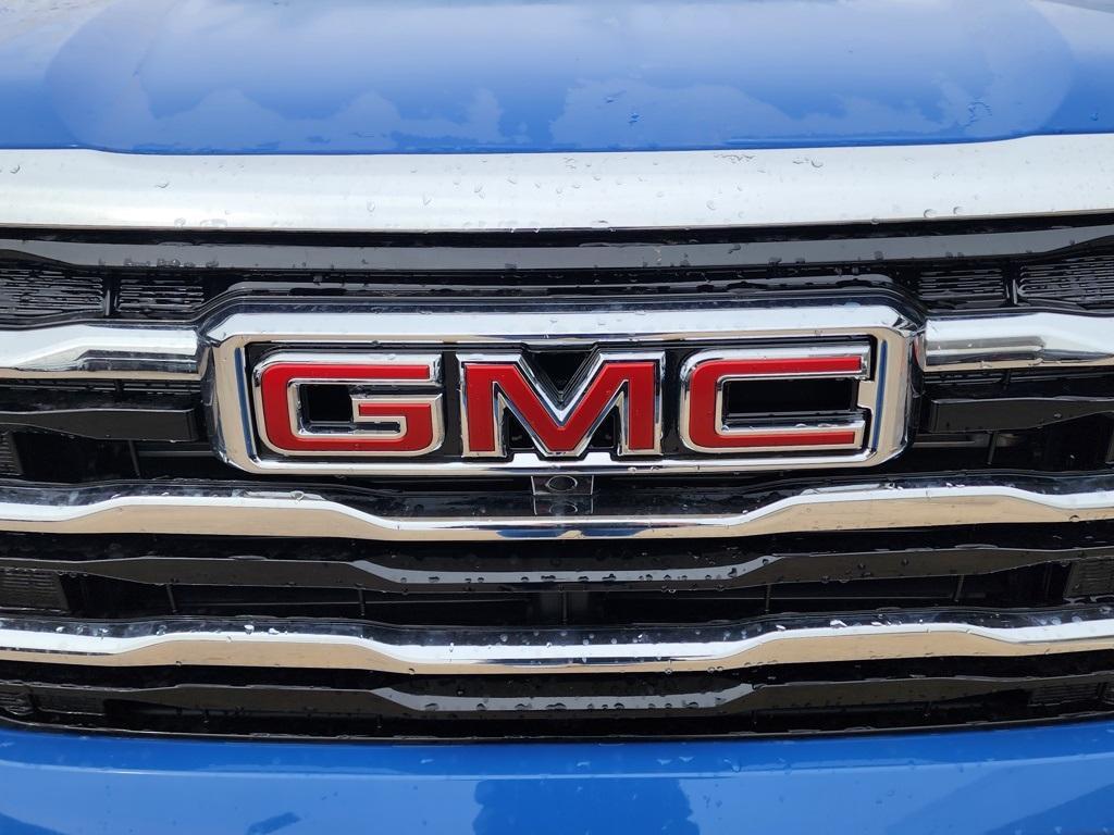 new 2025 GMC Terrain car, priced at $31,890