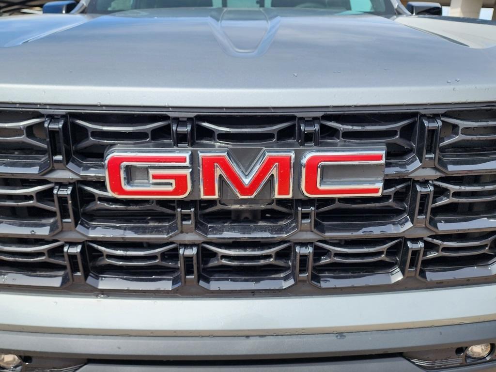 new 2025 GMC Canyon car, priced at $41,370